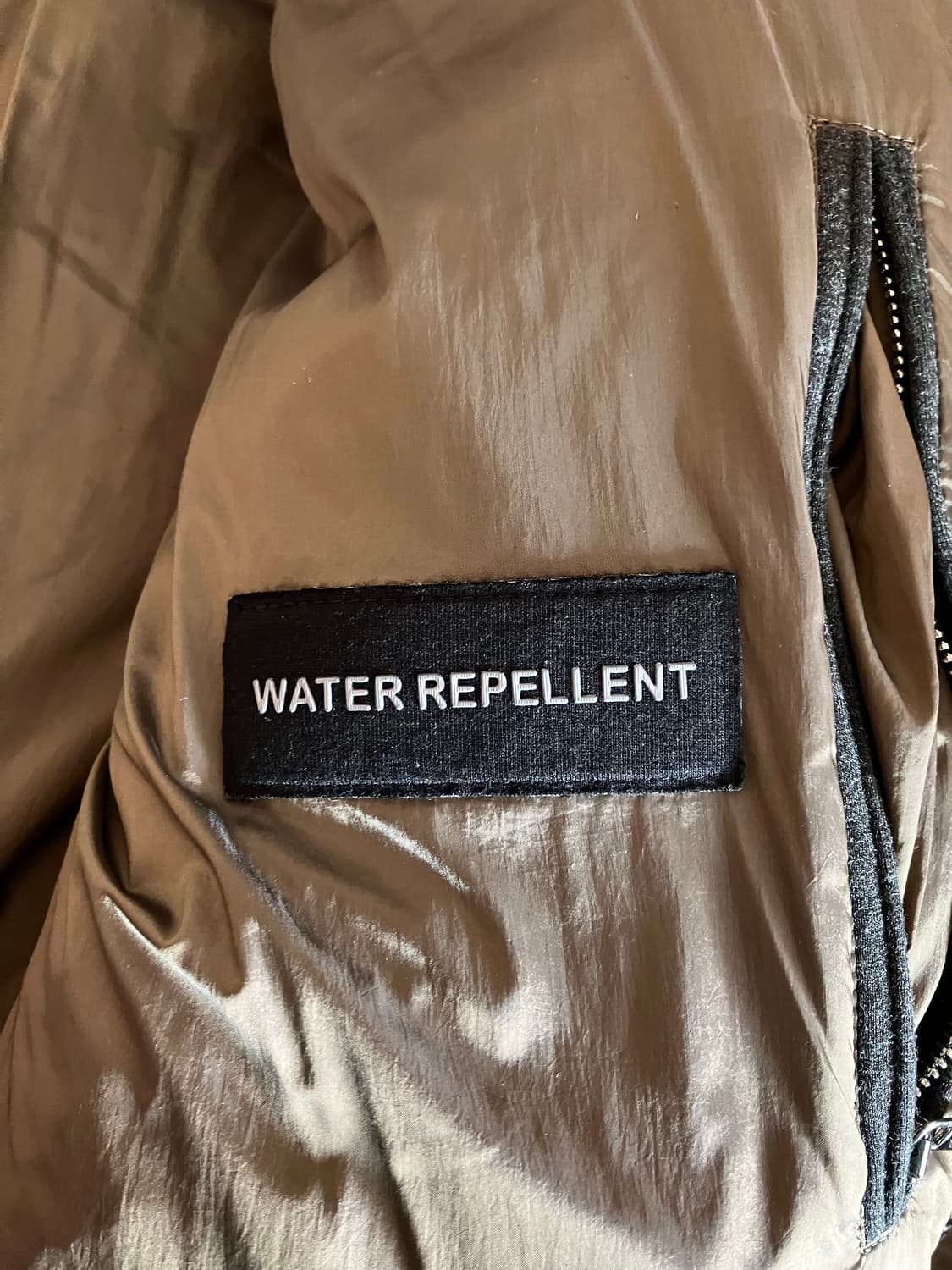 조르지오 아르마니 구스다운 패딩 상품이미지10