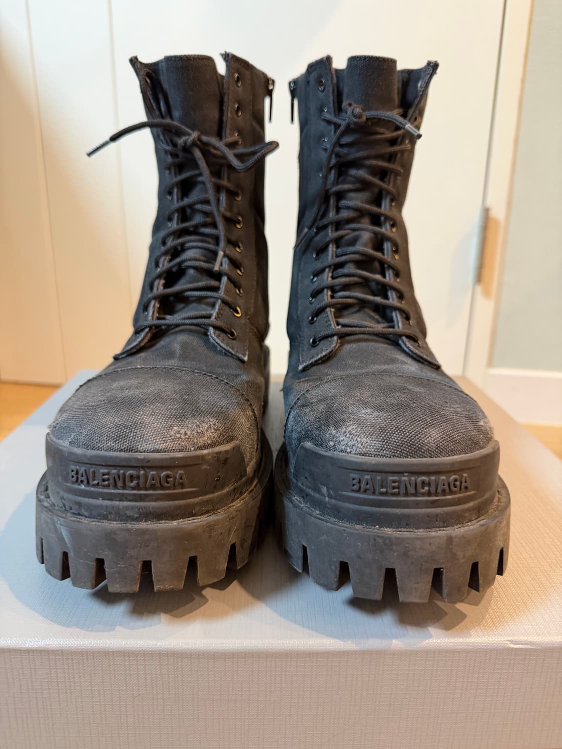 [42] 발렌시아가 스트라이크 컴뱃부츠 블랙 상품이미지5