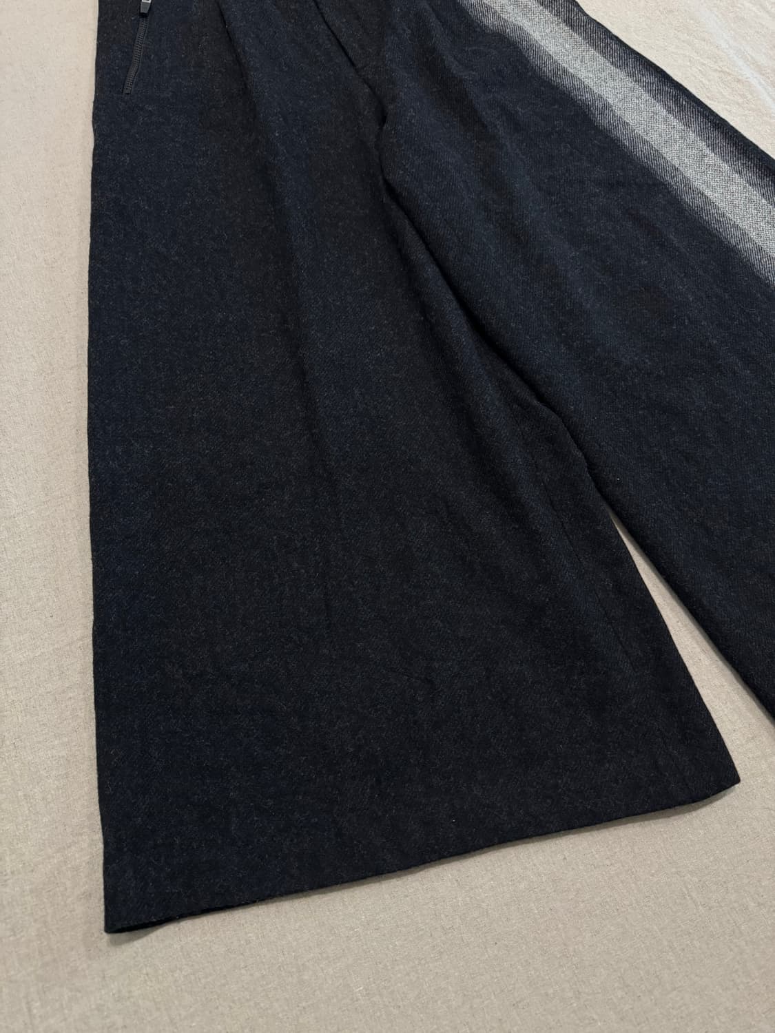 파세타즘 와이드 울 사이드스트라이프 트라우저 상품이미지8