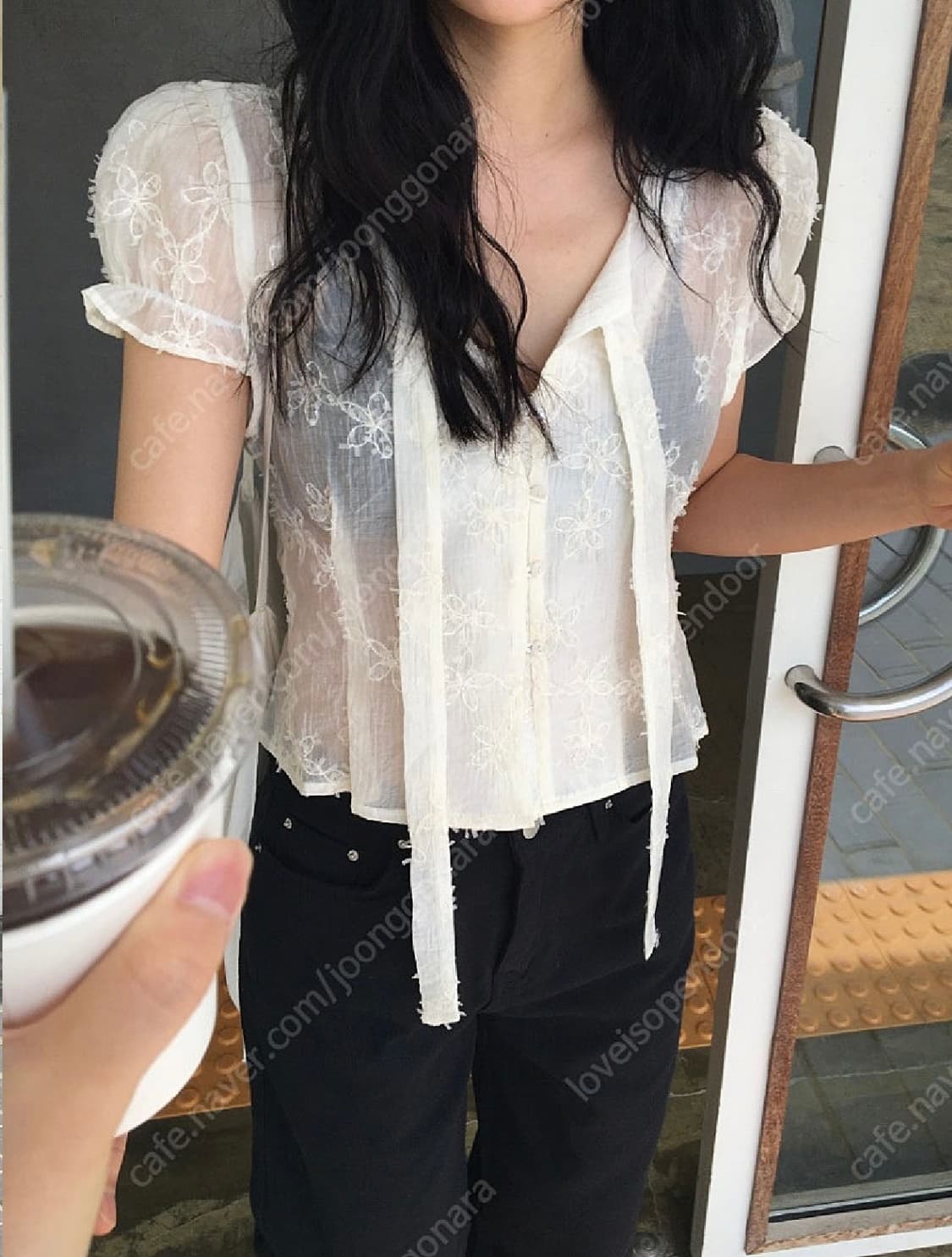 미트미 미닝아웃 퍼프 꽃 타이 블라우스 상품이미지4