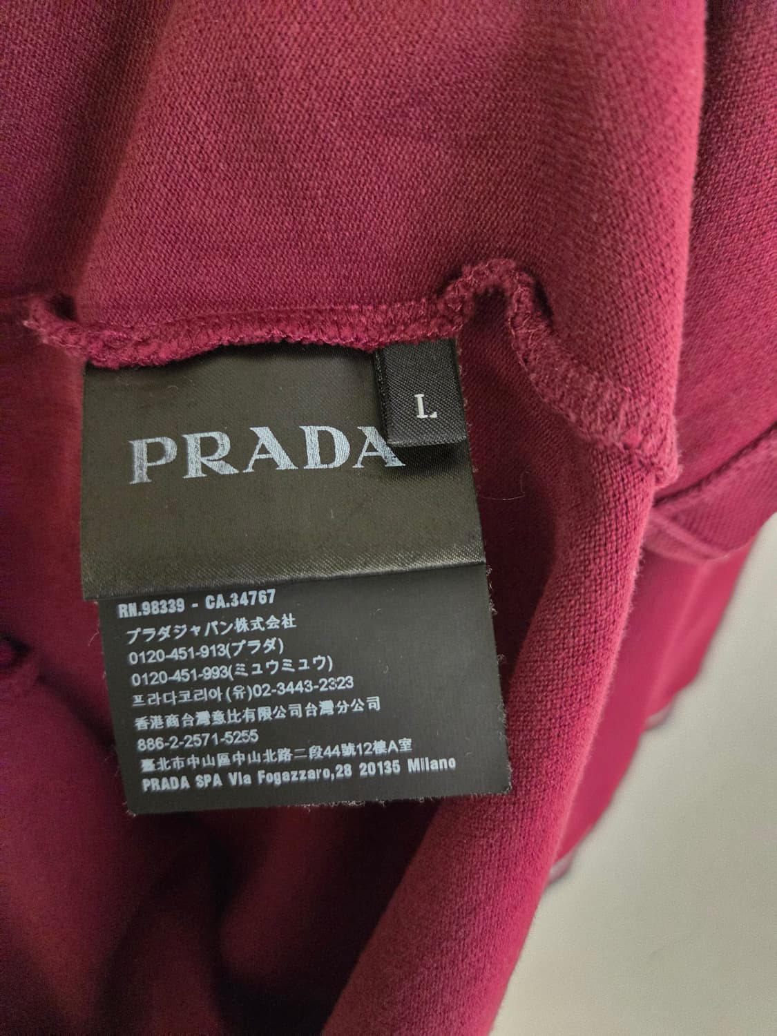 프라다 남성 와인색 카라티 L 상품이미지4