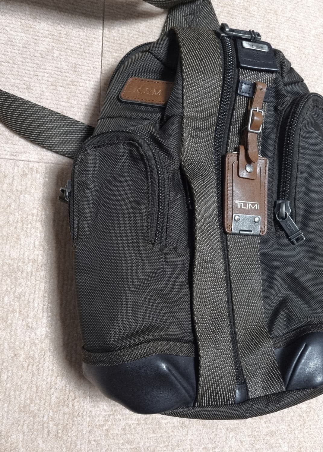 정품) 투미 알파브라보 슬링백  상품이미지2