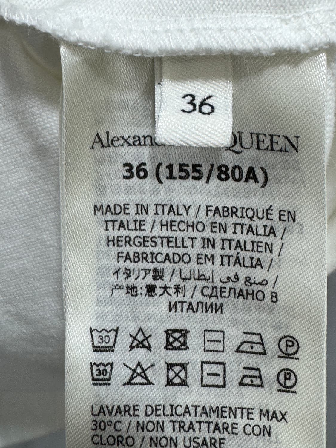 백화점판 새상품급 알렉산더맥퀸 맨투맨 36사이즈  상품이미지3