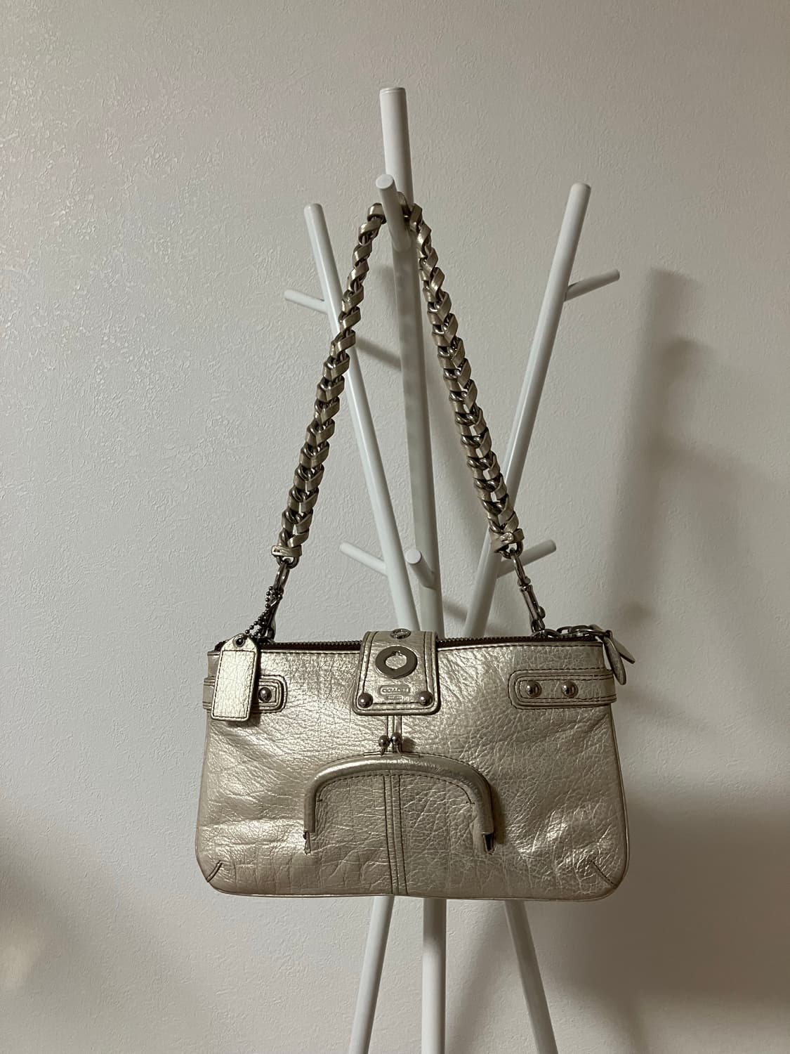 코치 턴락 실버 체인 미니 크로스백 y2k 상품이미지2