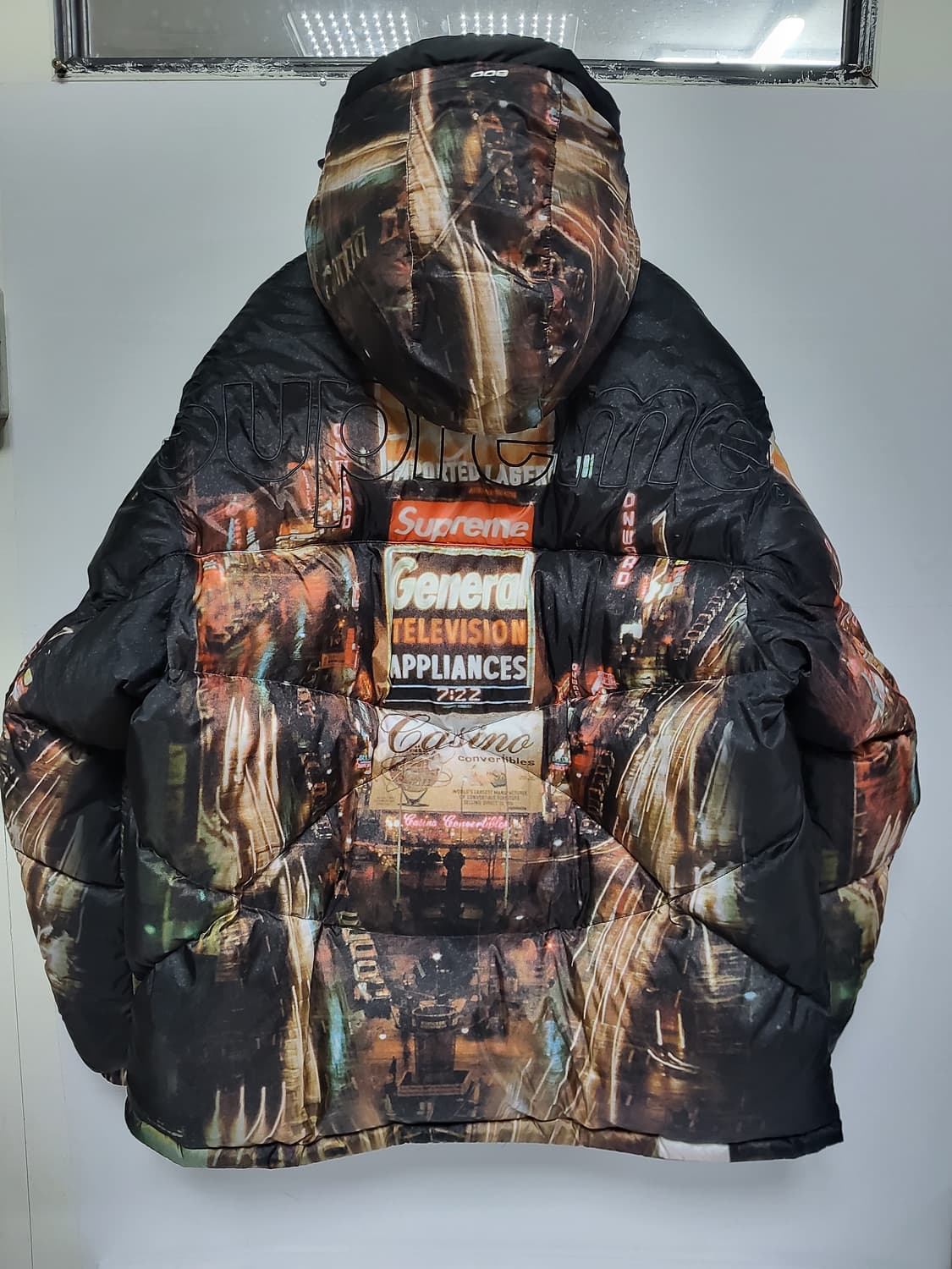 슈프림 노스페이스 타임스퀘어 패딩 정품 XL사이즈 상품이미지2