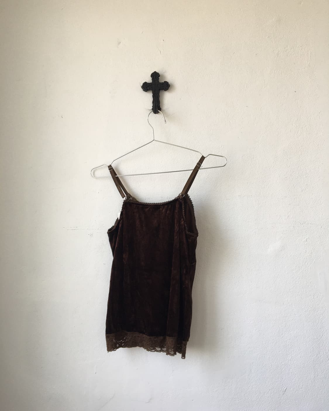 Lace trimming velvet sleeveless 상품이미지3