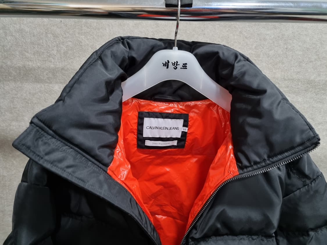 여성 XS 켈빈클라인 오리털 숏패딩 상품이미지4