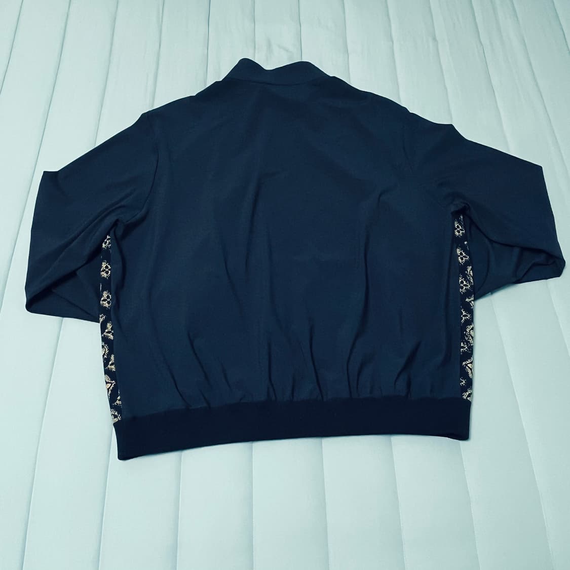 루이비통 모노그램 테크니컬 코튼 트랙 탑 쟈켓 상품이미지2