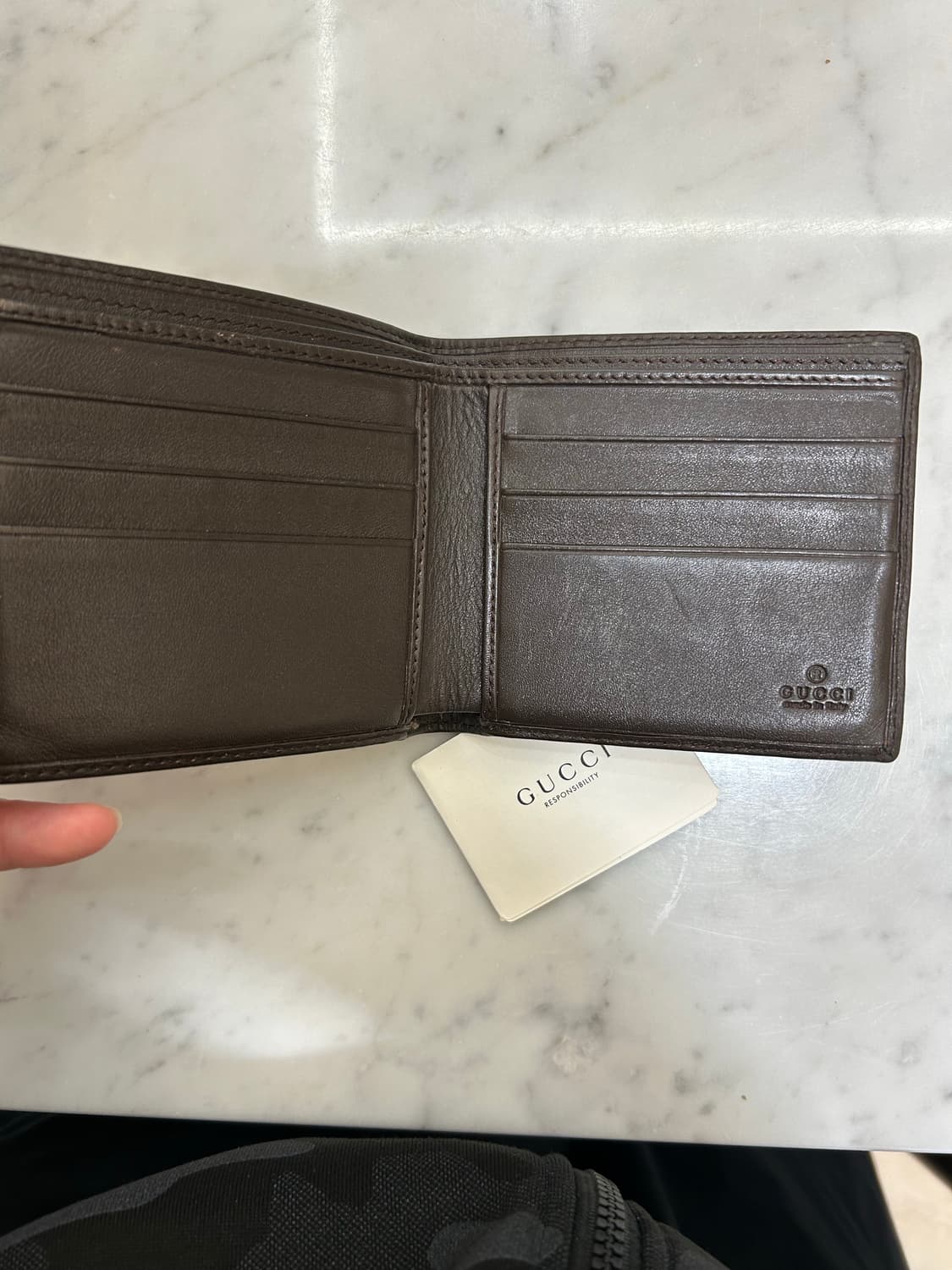 구찌 GG 수프림 반지갑 상품이미지2