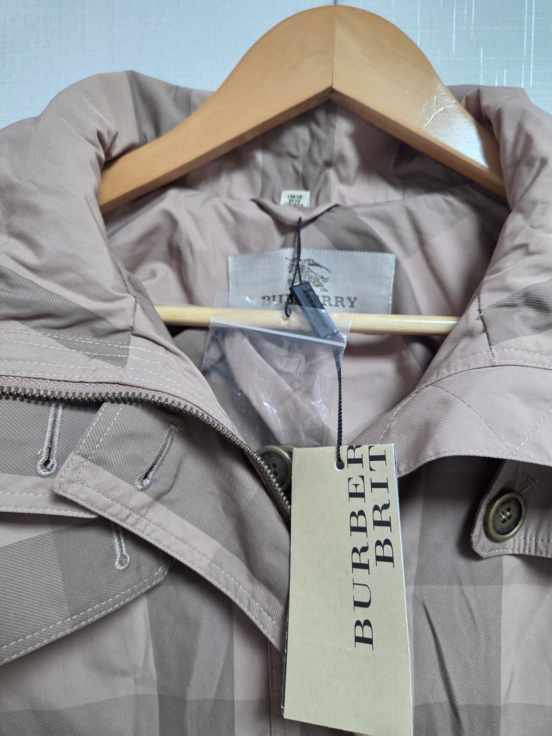 버버리 브릿 여성 체크 후드 아우터 FRA38 77정도 상품이미지8