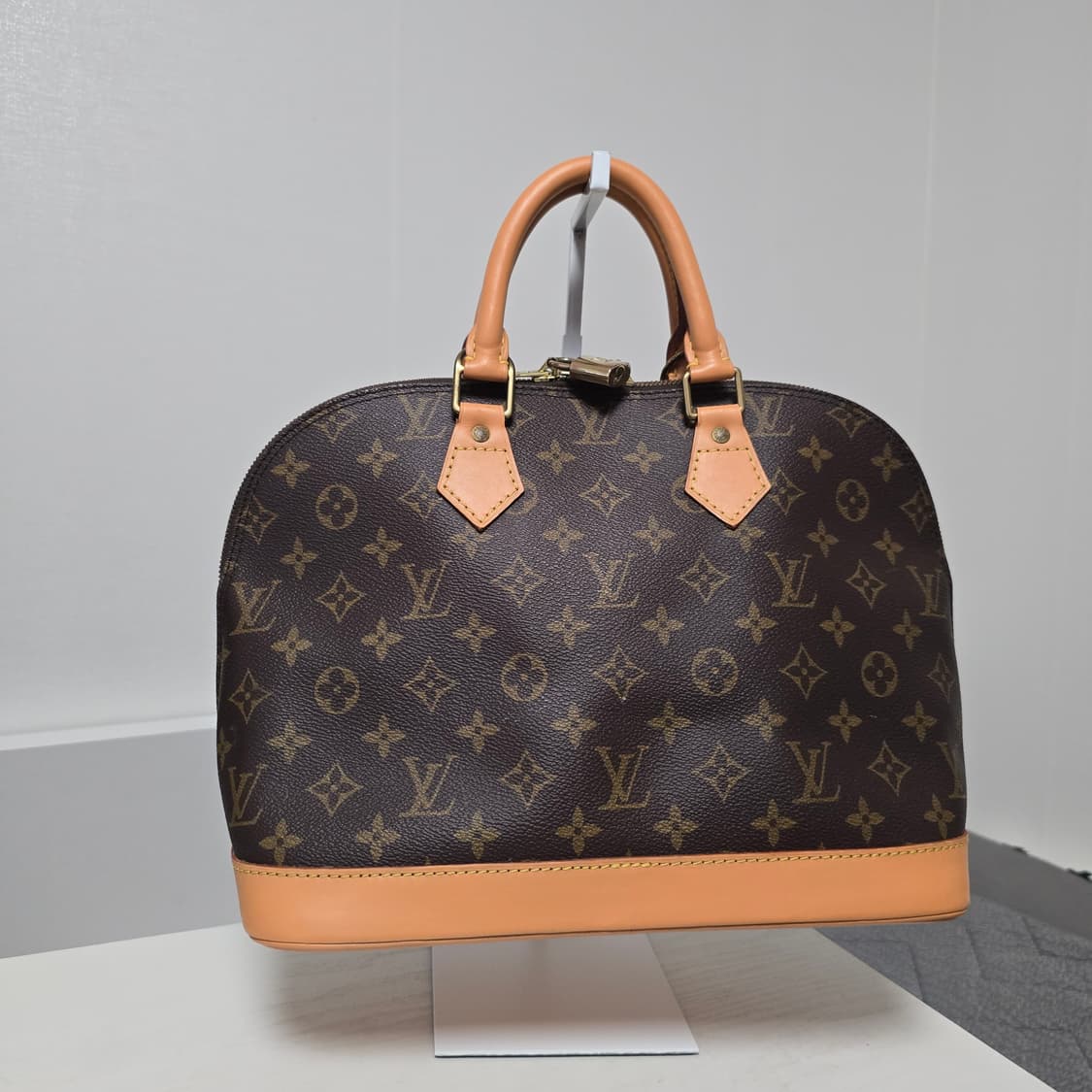 루이비통 알마 PM 상품이미지2