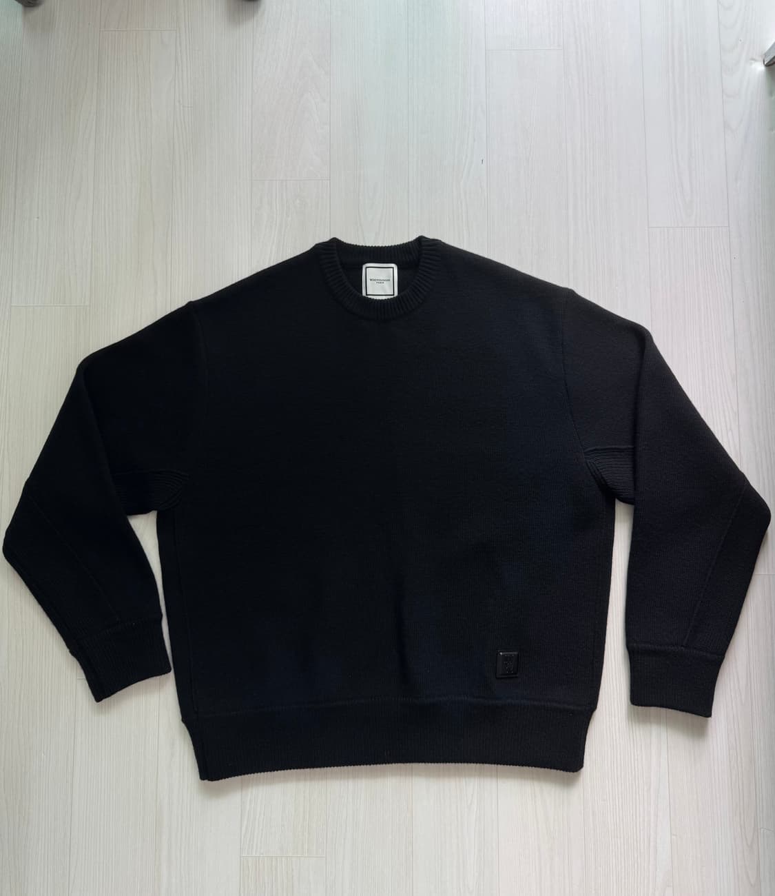 우영미 24fw 라운드넥 스웨터 블랙 48 상품이미지1
