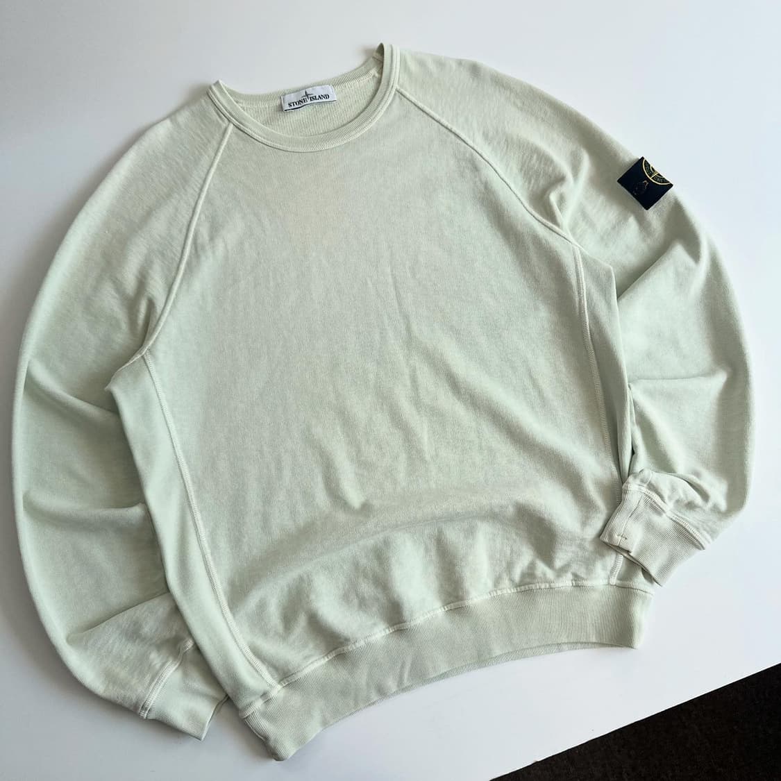 Stone island 스톤아일랜드 라임 와펜 니트 맨투맨 상품이미지1