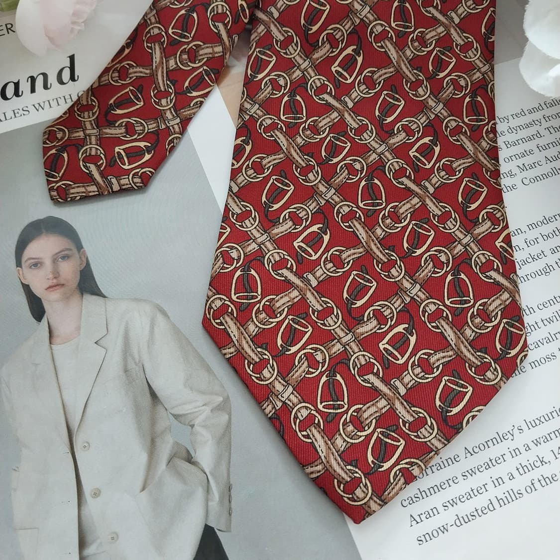 스피가우오모 실크 레드 마구 패턴 넥타이 9.5cm A+등급 K1318
 상품이미지4