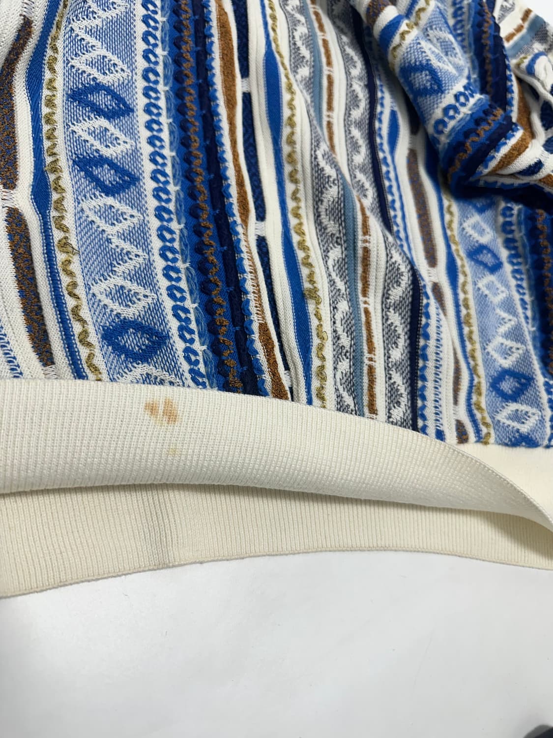 CHOVERT 빈티지 3D 케이블 니트 상품이미지7