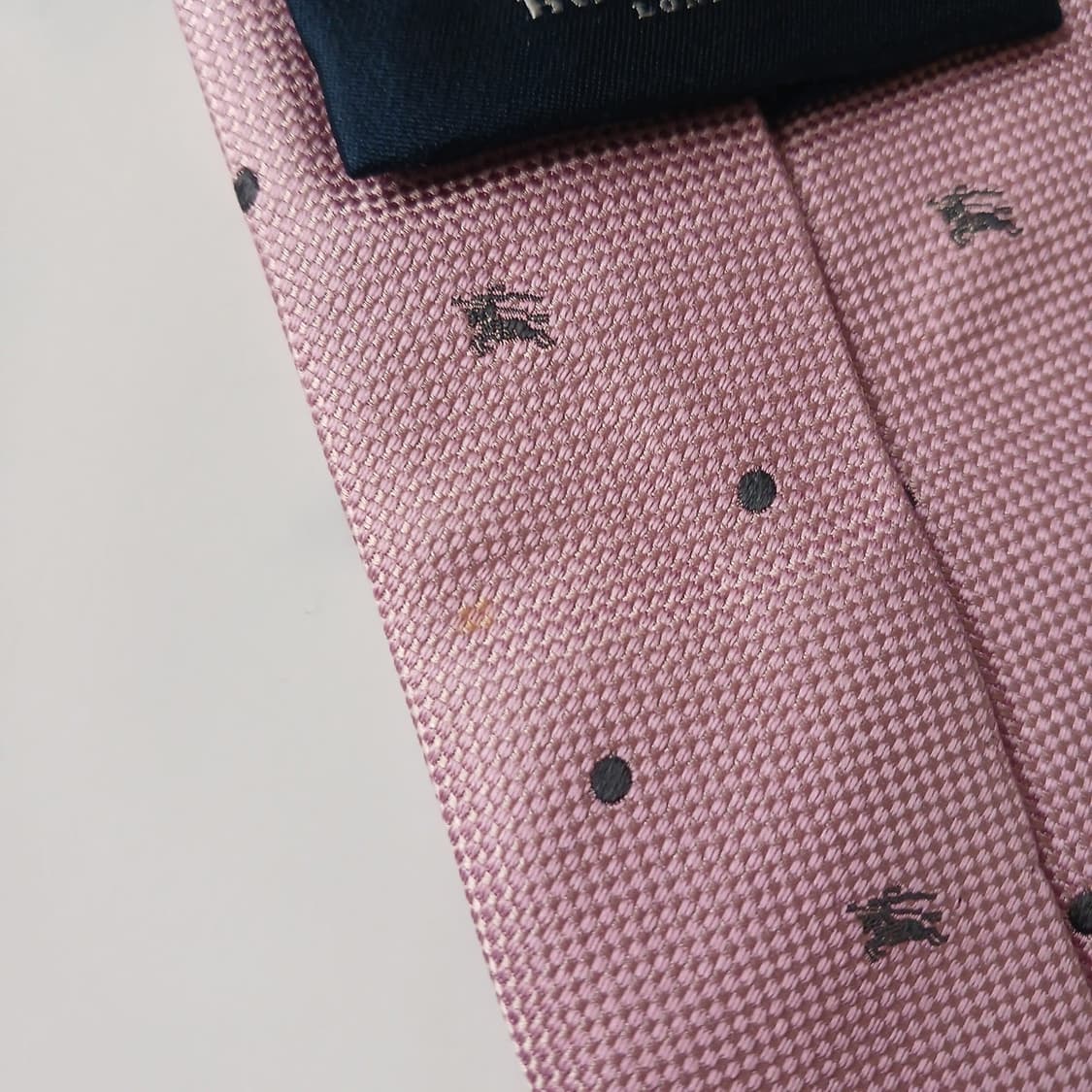 버버리 실크 핑크 도트&기마사 자수 넥타이 9.7cm B등급 A18910 상품이미지7