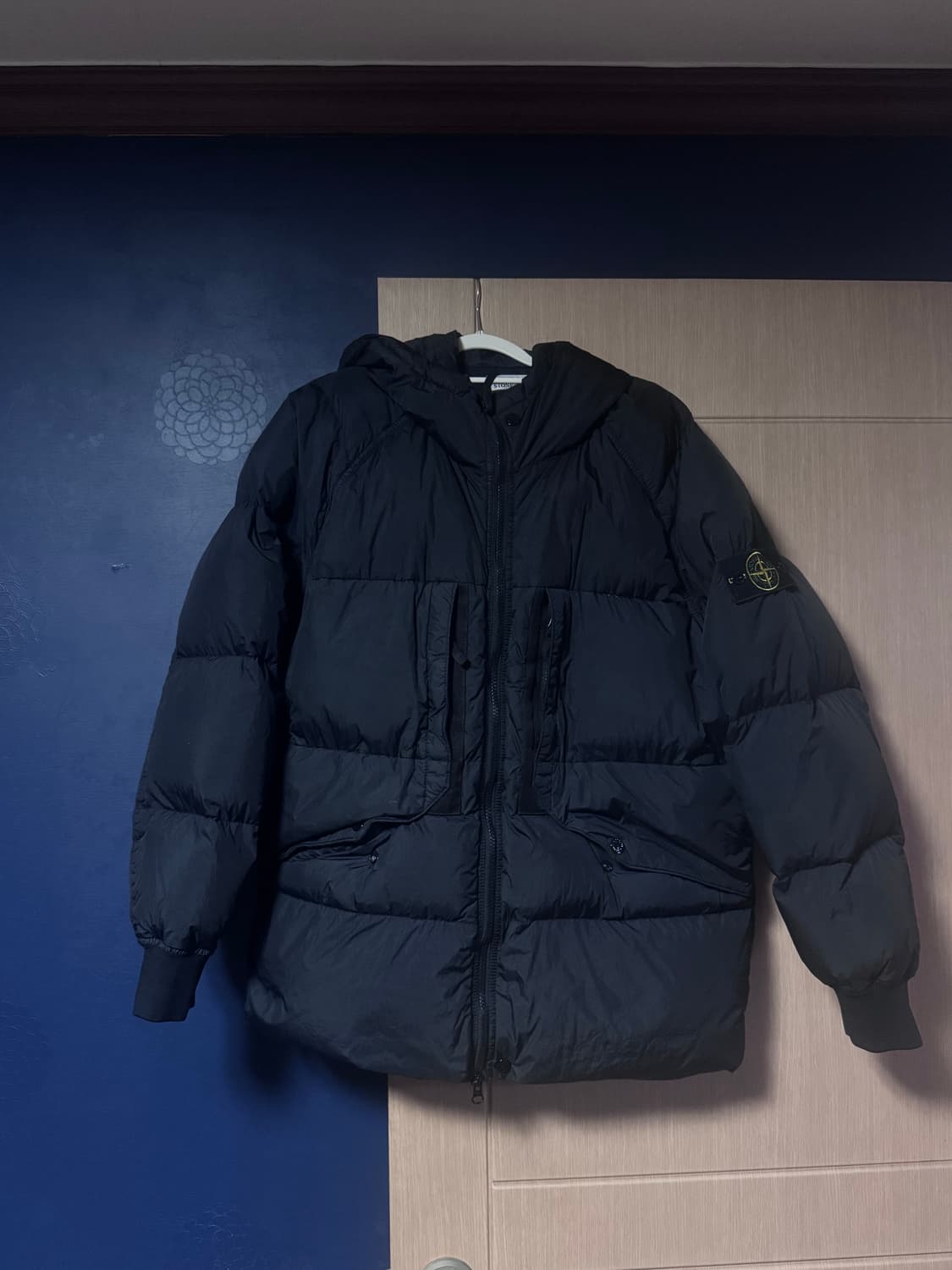 스톤아일랜드 크링클랩스 패딩 L 23FW 상품이미지1