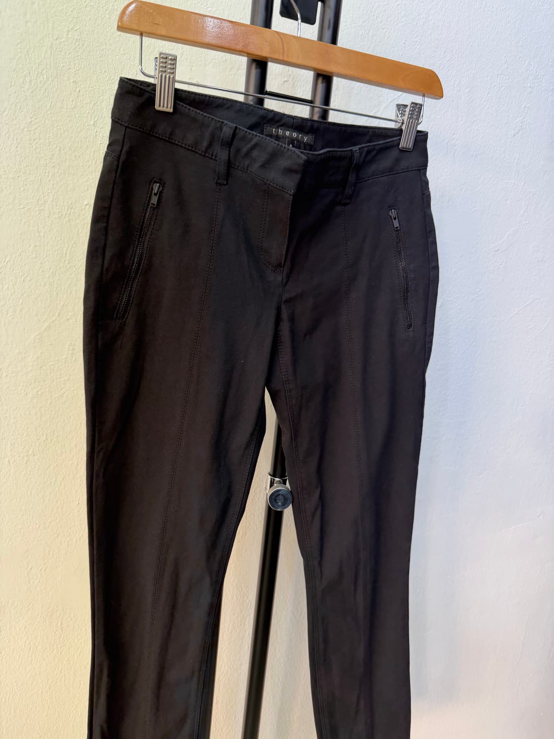 정품) 띠어리 블랙 여성 바지 0(26) 상품이미지2