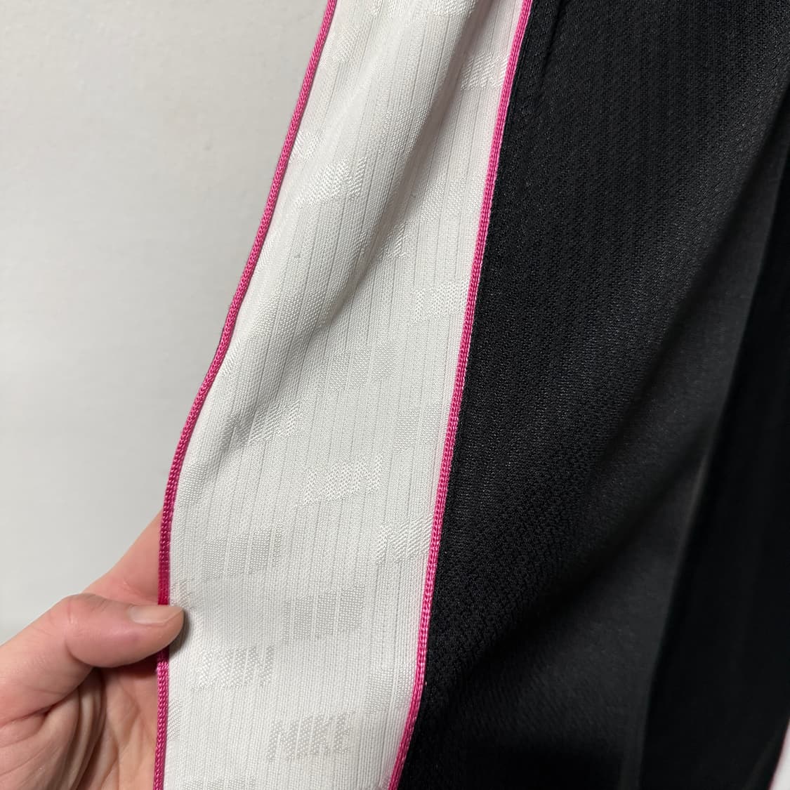 나이키 범고래 핑크 스우시 라인 로고 디테일 와이드 트랙 팬츠 상품이미지7