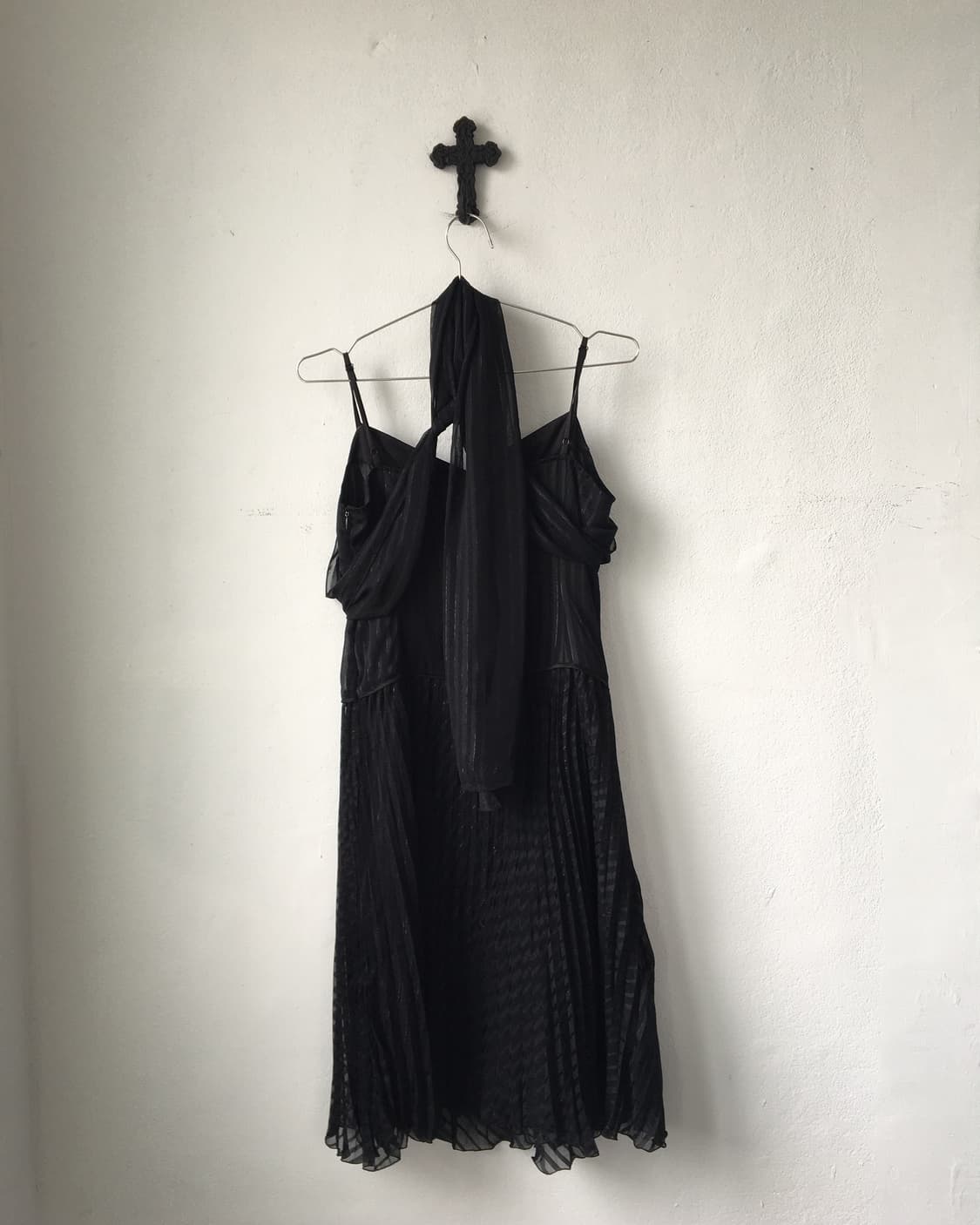 Tied point pleats pattern sleeveless one 상품이미지5