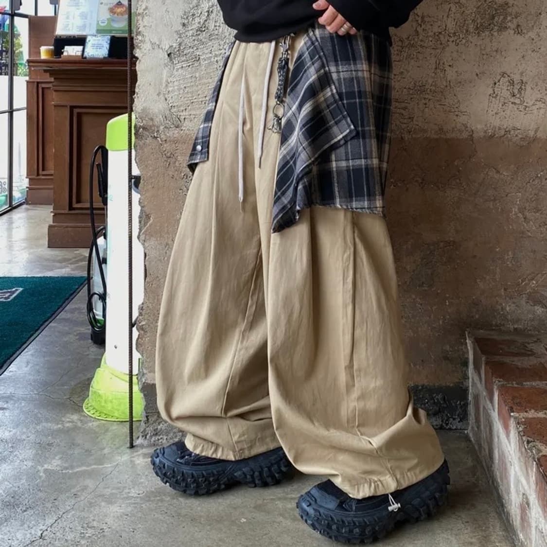 체크 베이지 와이드 벌룬 팬츠 상품이미지5
