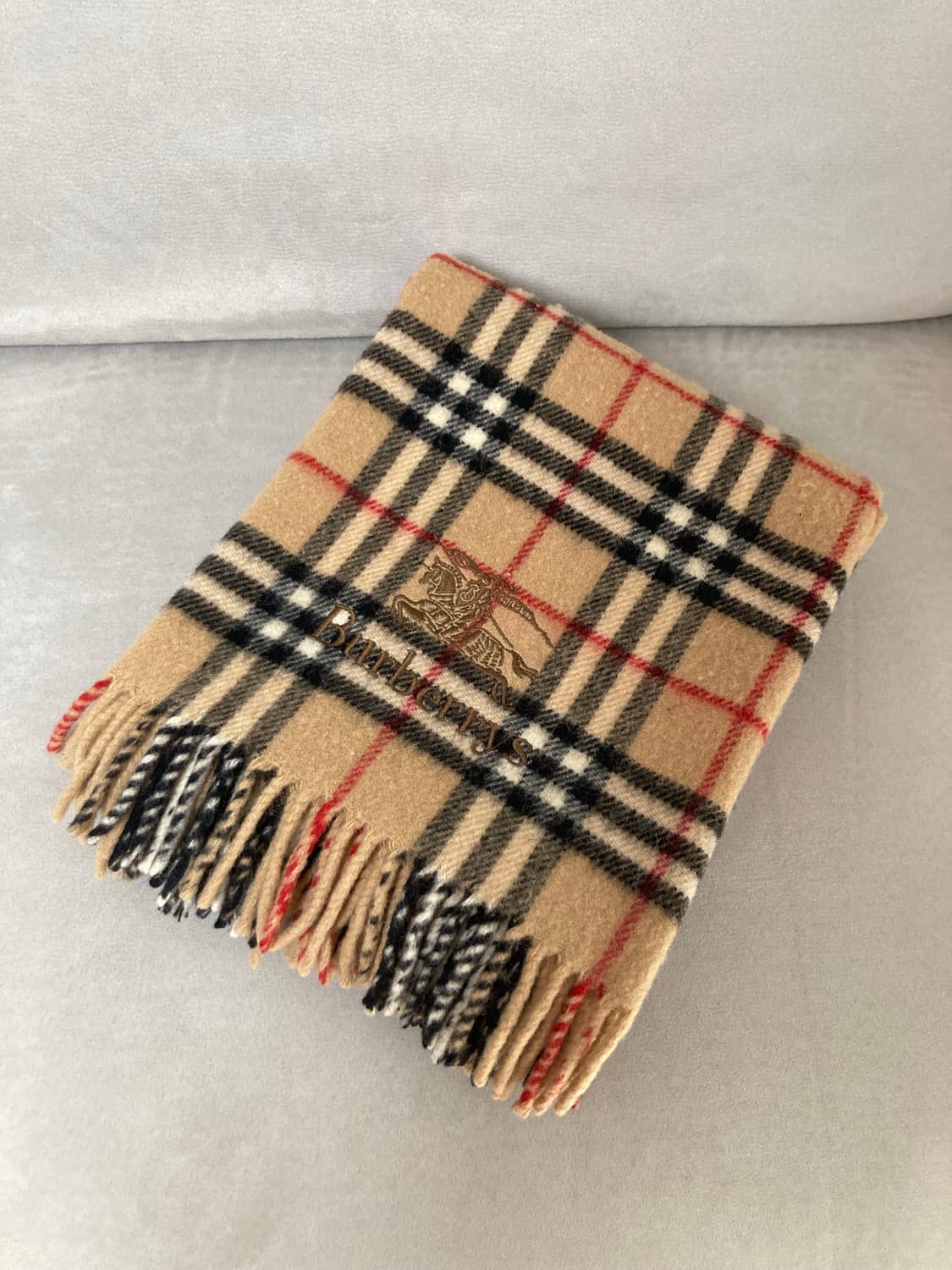 정품) 버버리 노바체크 울100 무릎담요 겸 숄 베이지 상품이미지2