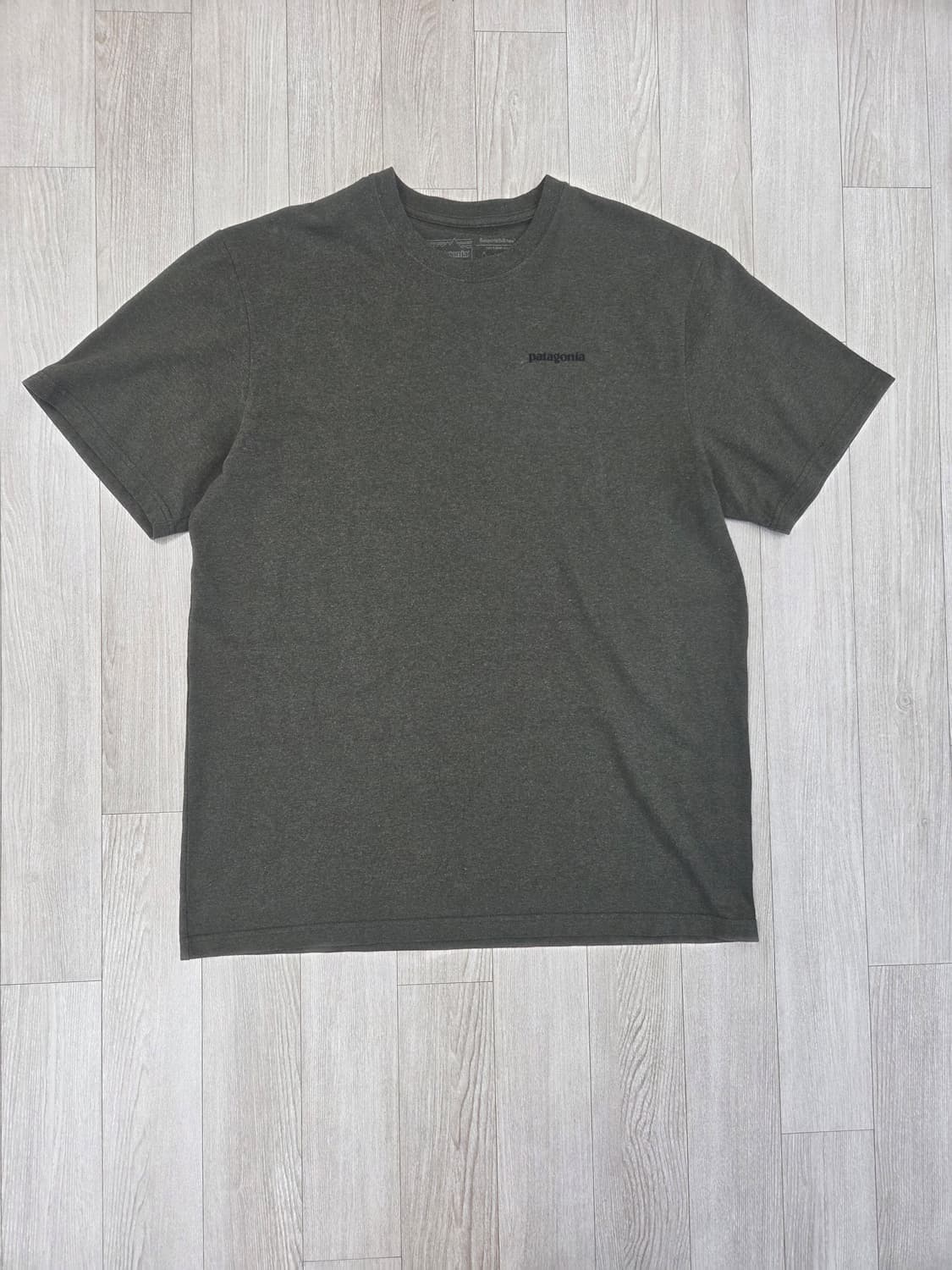 파타고니아 P6 P-6 로고 반팔티 카키 올리브 L, 105 상품이미지2