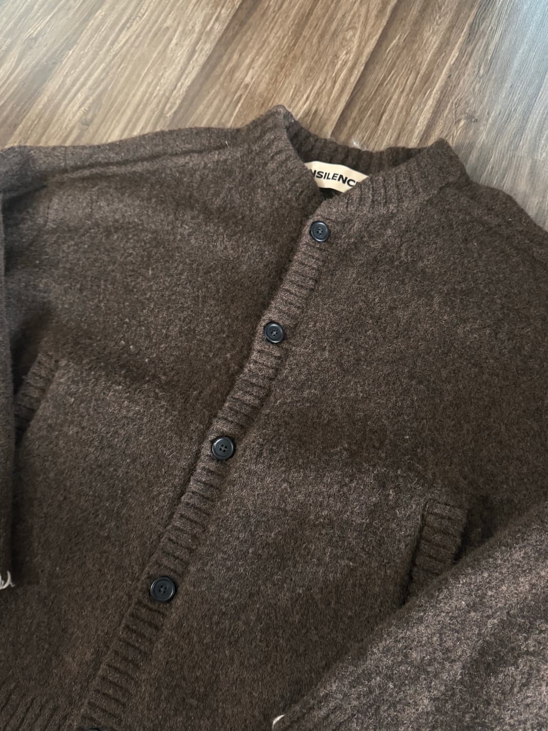 Insilence stich round botton cardigan 상품이미지1