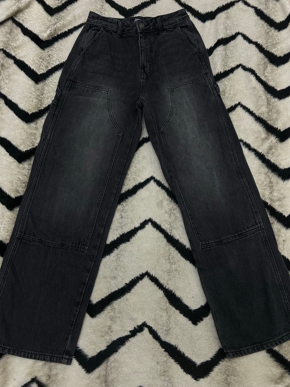 [26]무신사스탠다드 엑스트라 와이드 카펜더 더블니 팬츠/흑청 상품이미지1