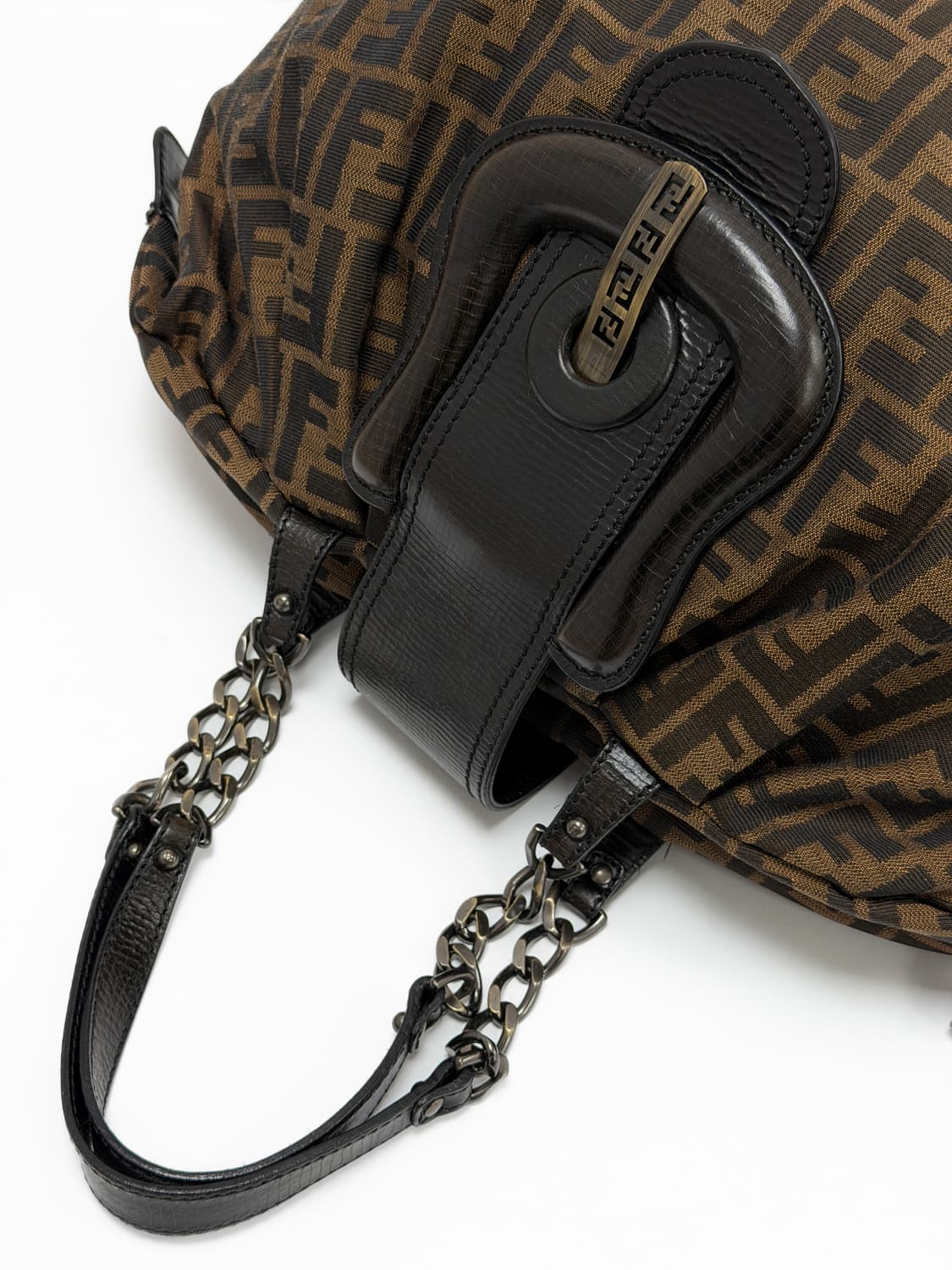 펜디 주카 호보 백 상품이미지4