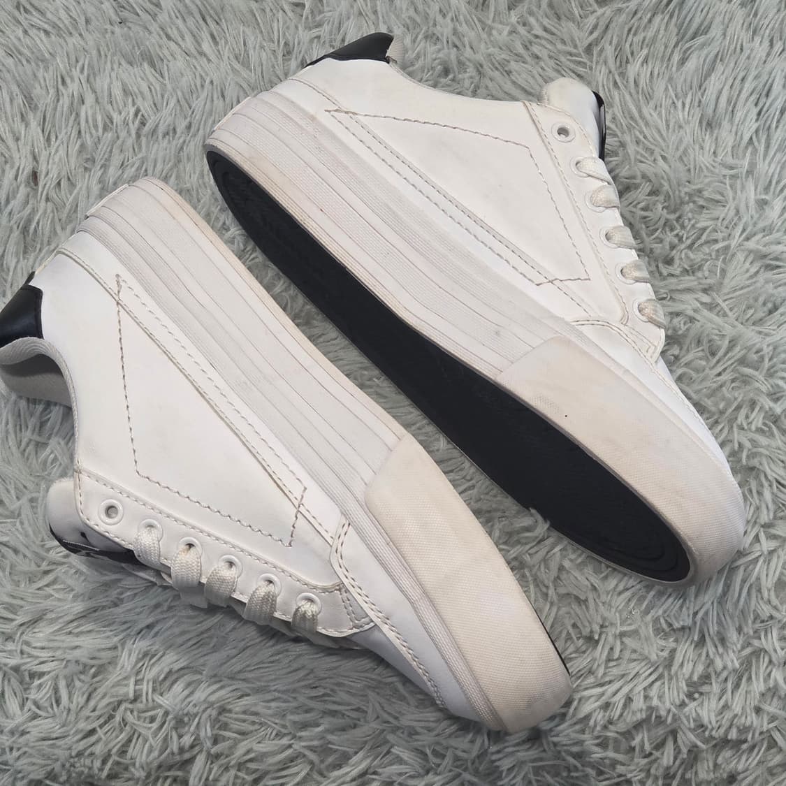 6q-30:푸마 스매쉬 플랫폼 스니커즈 화이트-블랙 (22.5cm) 상품이미지6