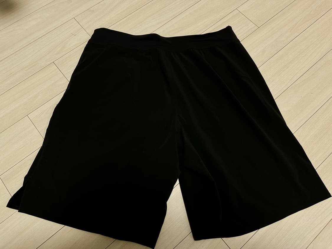 리복 헬스 러닝 크로스핏 운동 반바지 팝니다! 상품이미지4