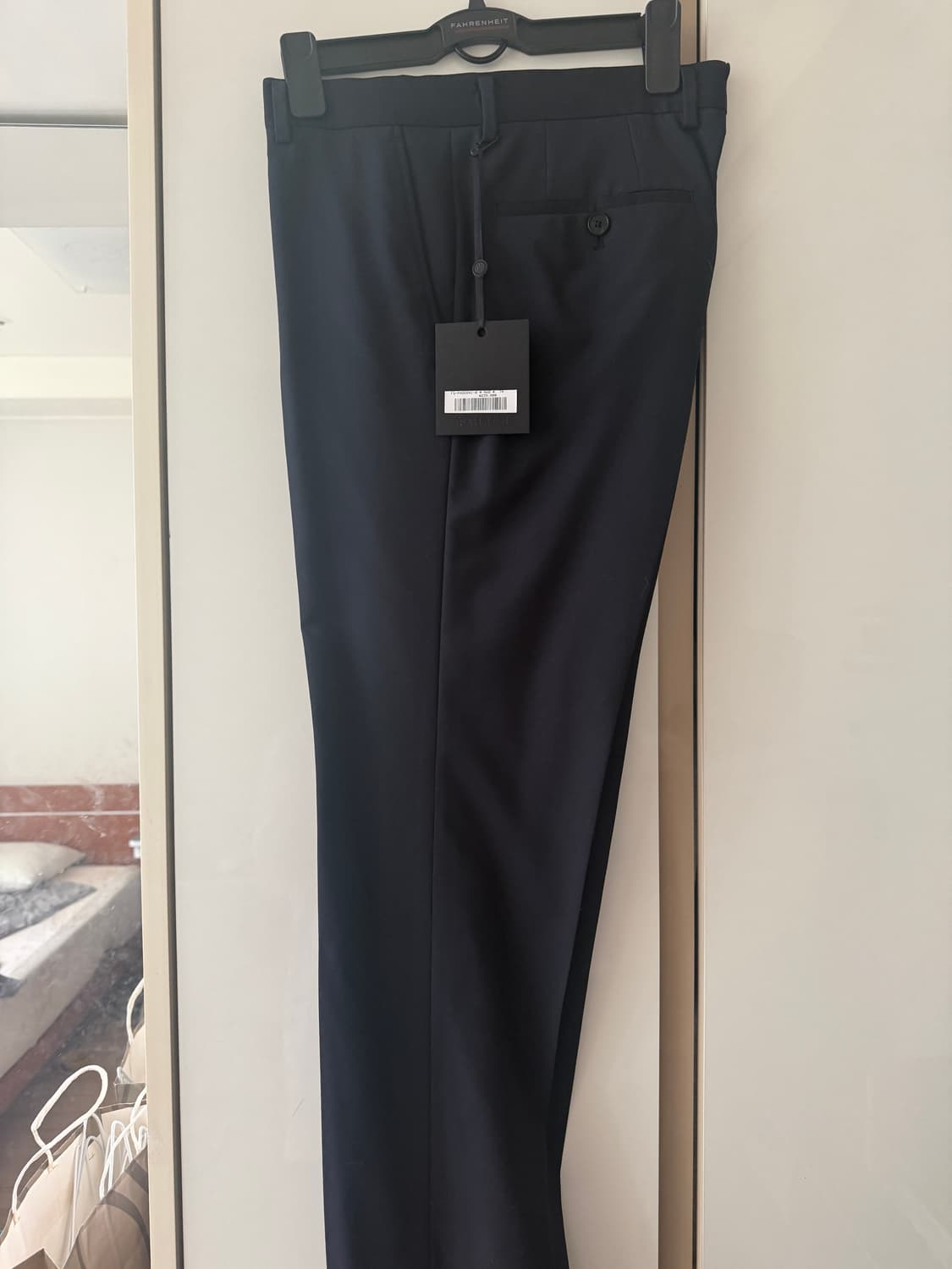 (새상품) 지이크 파렌화이트 구아벨로 원단 네이비 수트 95 74(29) 상품이미지2