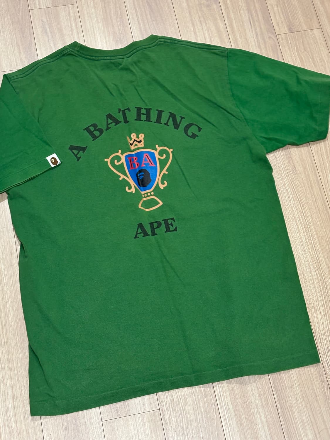 BAPE 베이프 그린 트로피 반팔티 M 상품이미지1