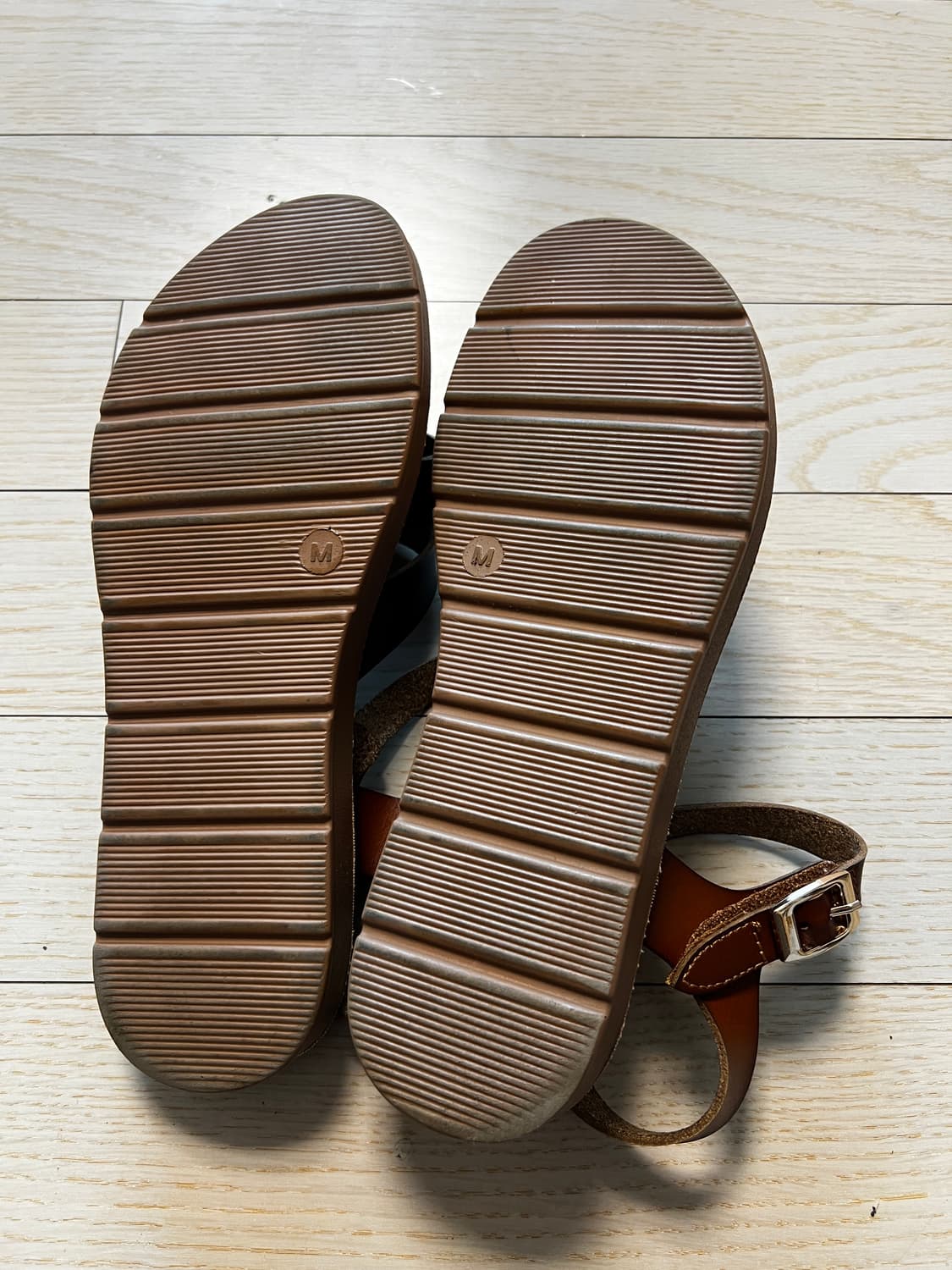 ABC셀렉트 게브2 샌들 브라운 235mm 상품이미지5