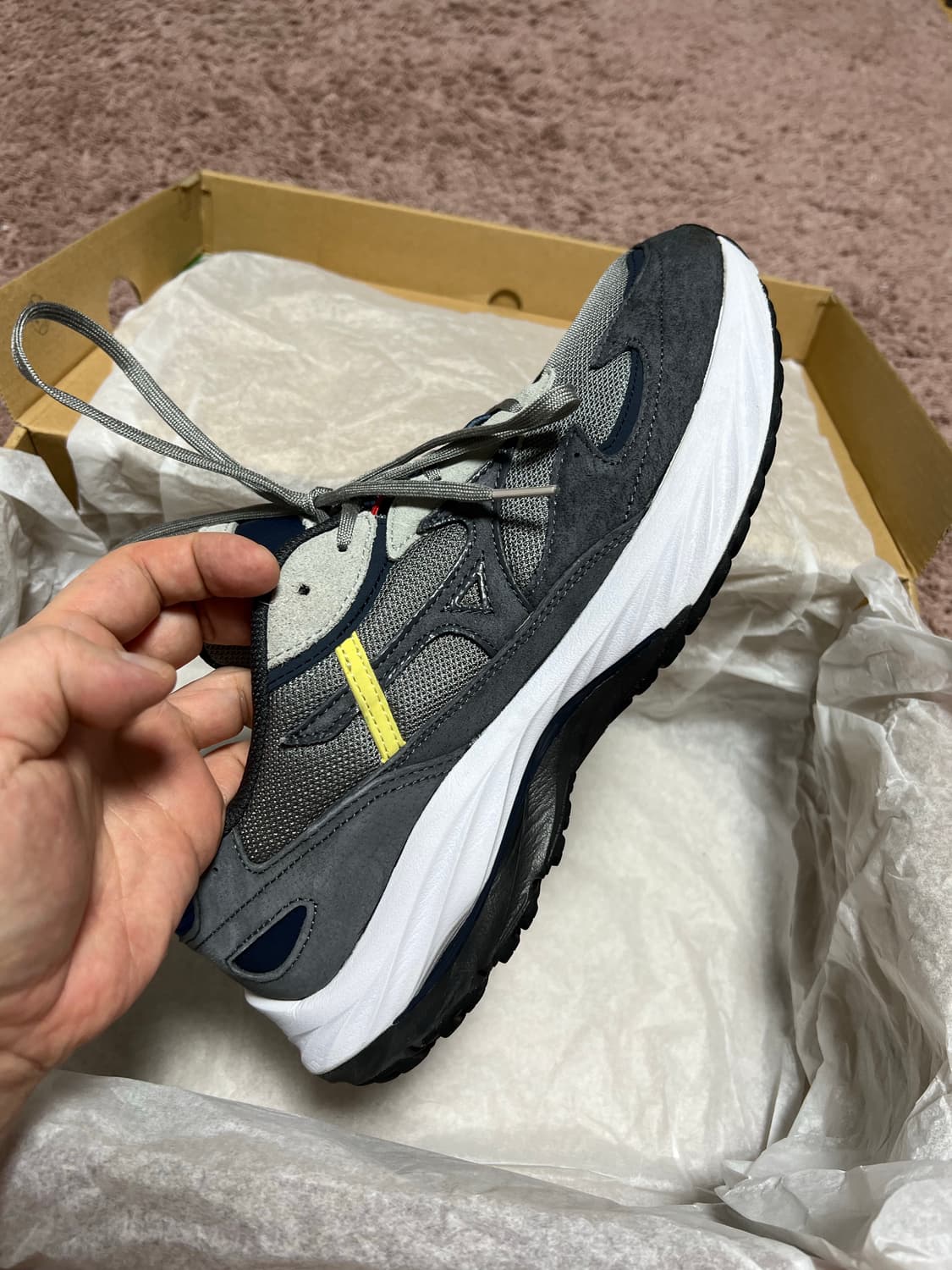 미즈노 x 그라프페이퍼 웨이브라이더 275 상품이미지6