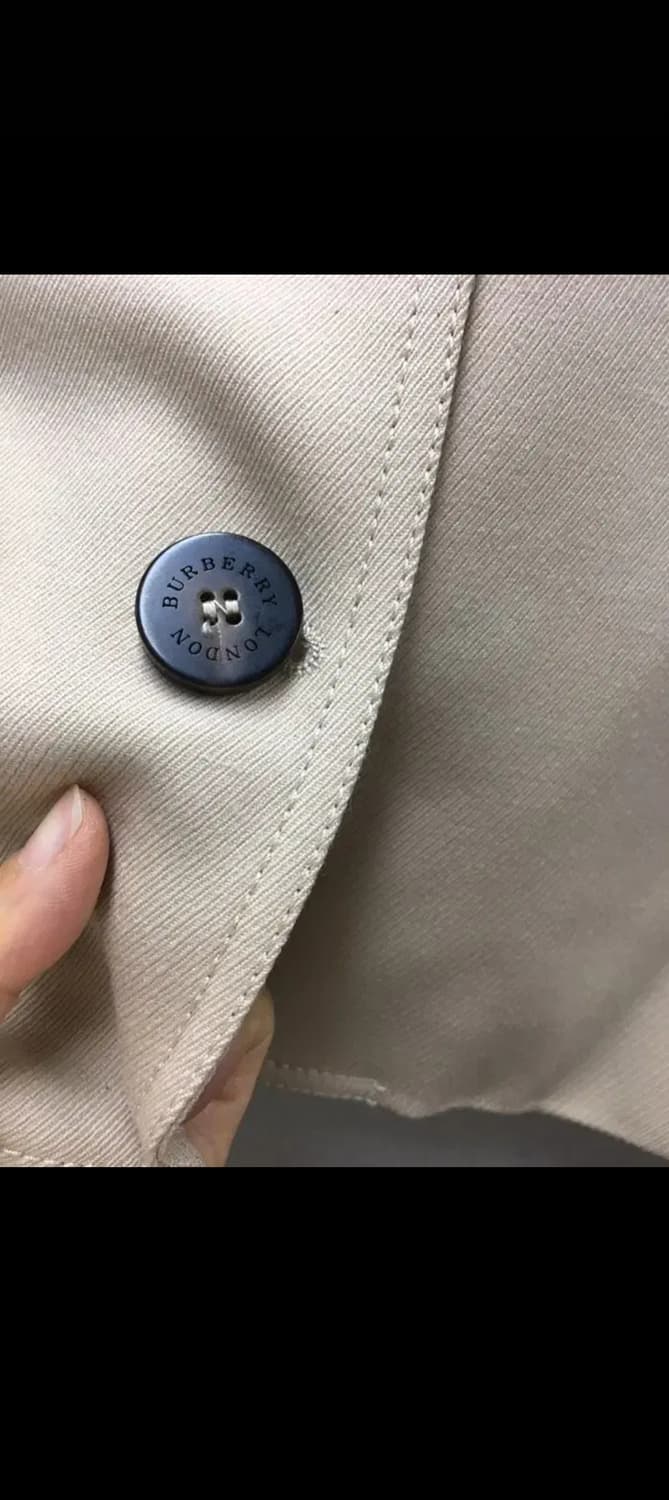 버버리 노카라 베이지 크롭자켓 숏자켓 정품 상품이미지5