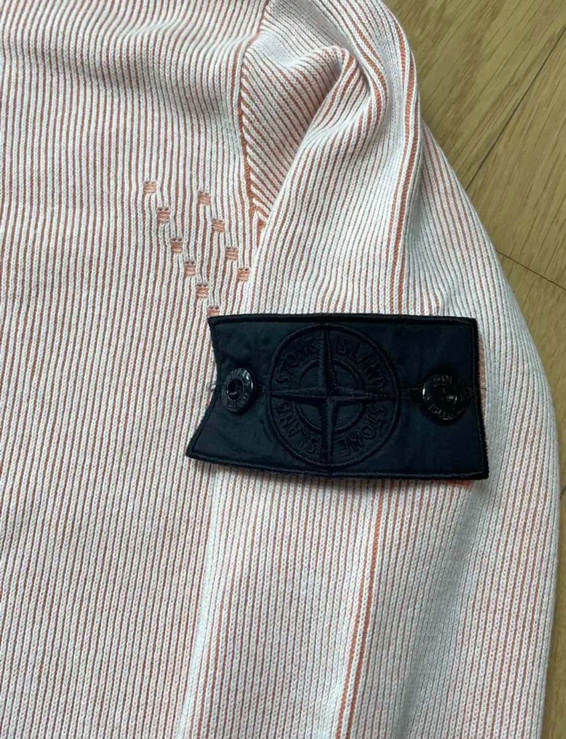 [희귀] 스톤아일랜드 핑크 니트 상품이미지2