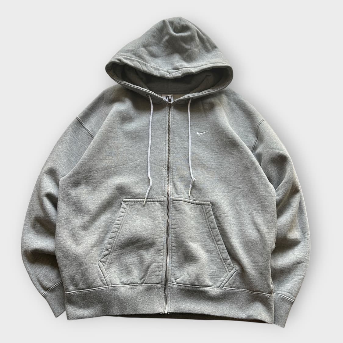 나이키 NRG 솔로 스우시 라이트 그레이 후드 집업 상품이미지1
