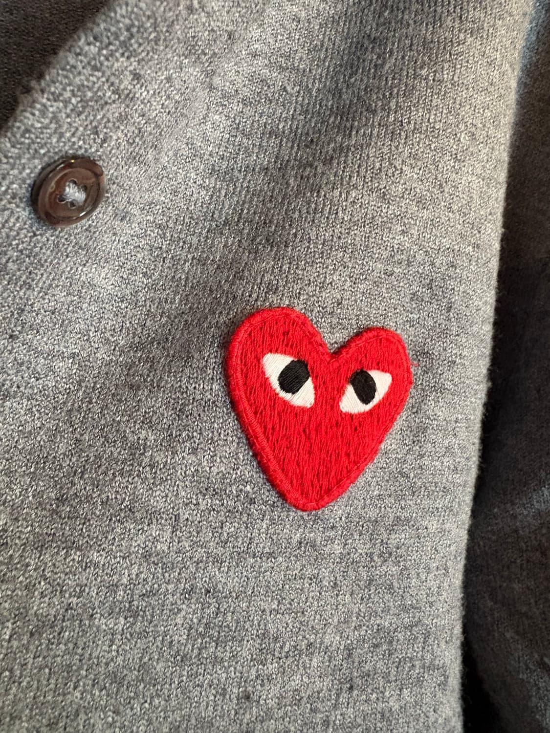 꼼데가르송 PLAY 그레이 가디건 상품이미지4