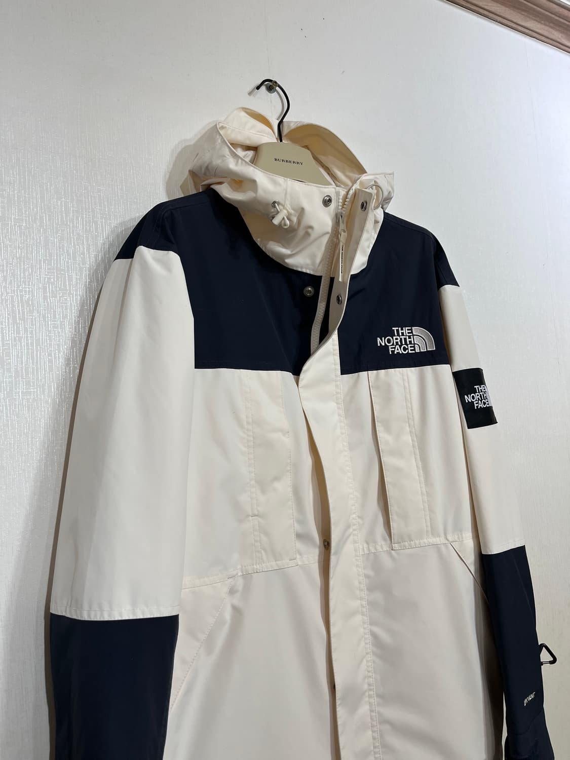 노스페이스 화이트 네오 베이든 바람막이 자켓 M 상품이미지2