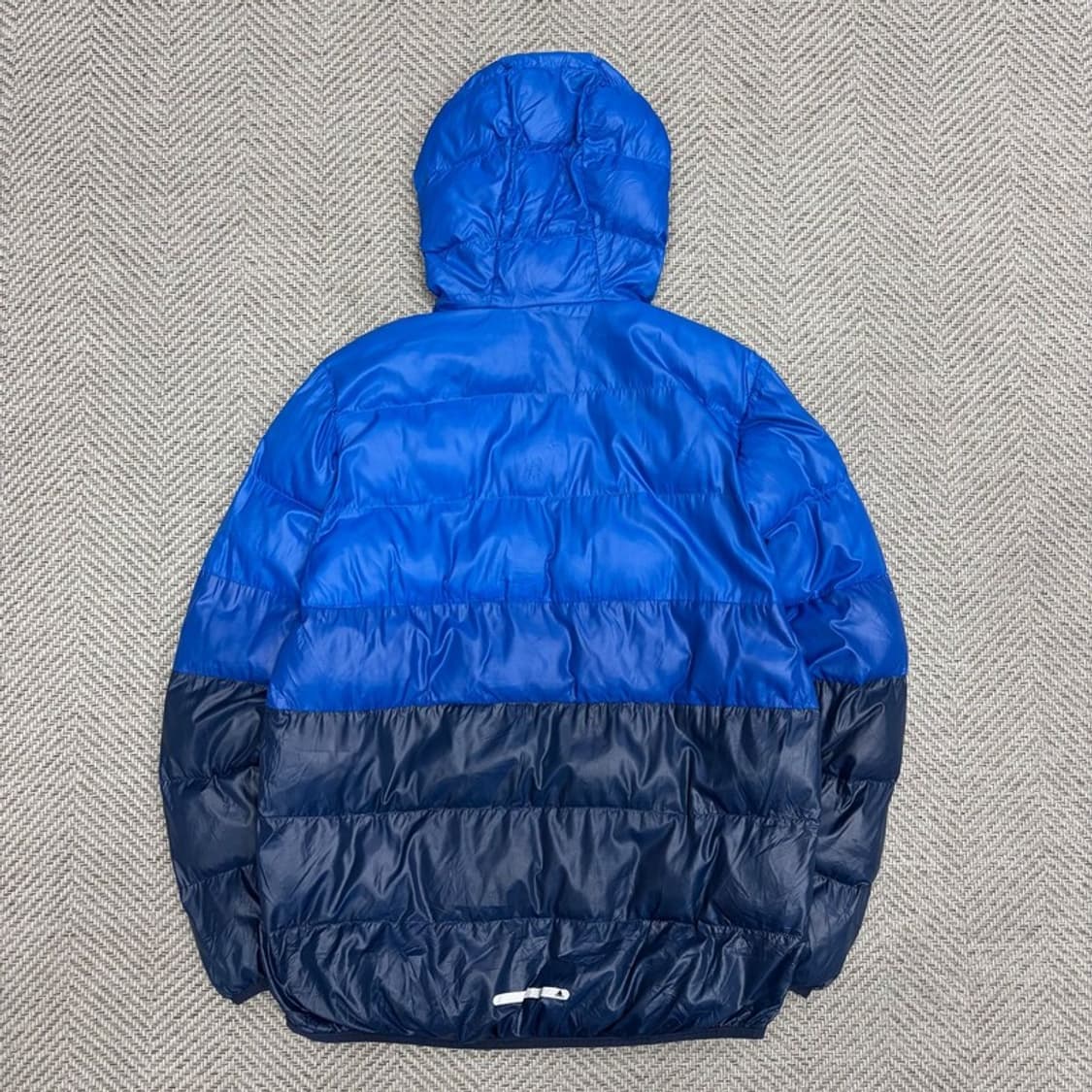 아디다스 배색 경량 패딩 v1303 상품이미지2