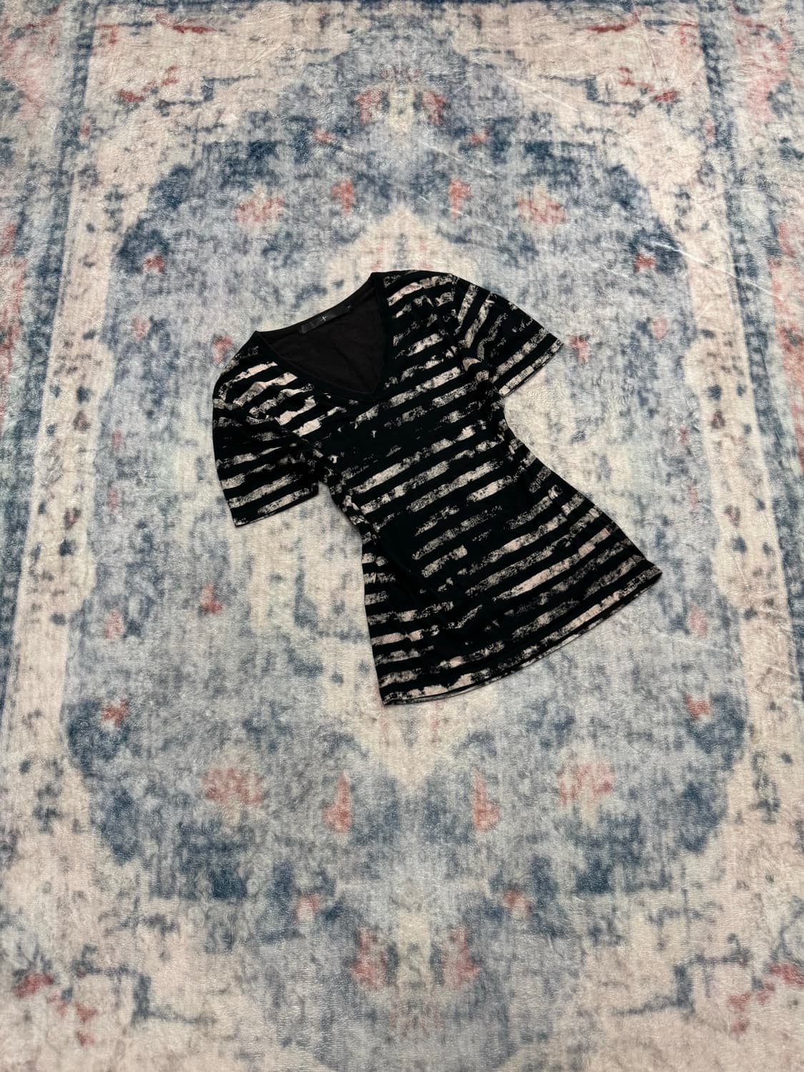 No.id 00s bleached cut sew 상품이미지1