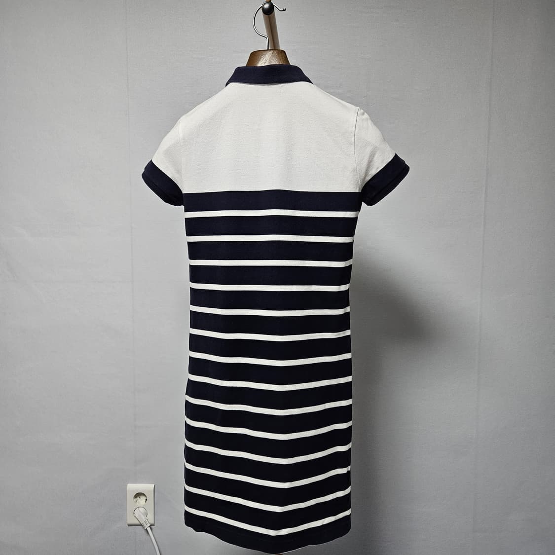 36 ) 라코스테 여성 스트라이프 카라 원피스 상품이미지3