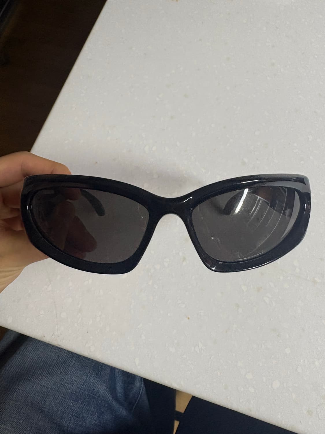 [급처]스위프트 오발 발렌시아가 선글라스 상품이미지1