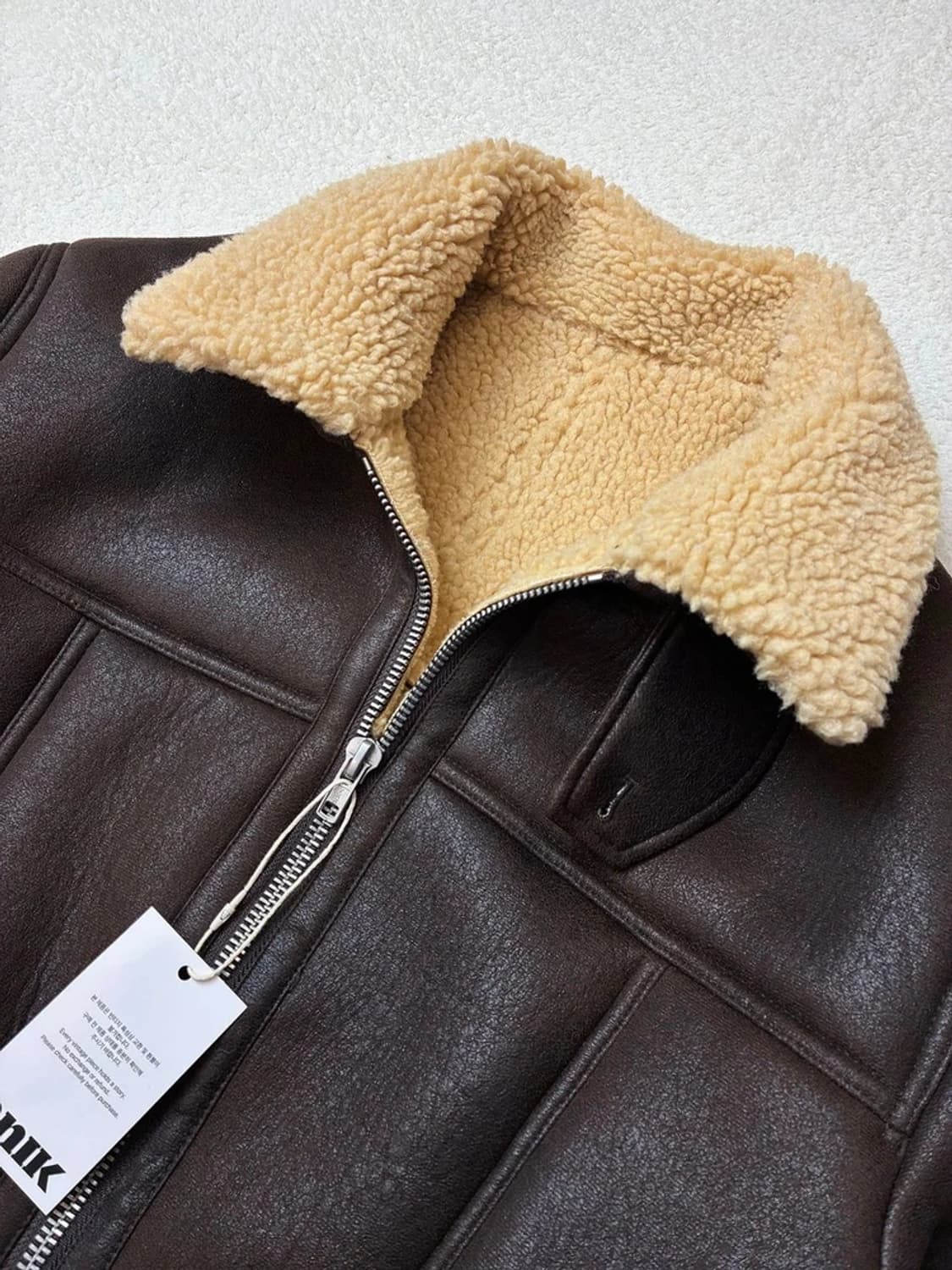 르마드 23FW 하이넥 B-3 투웨이 무스탕 자켓 PN5742    상품이미지4