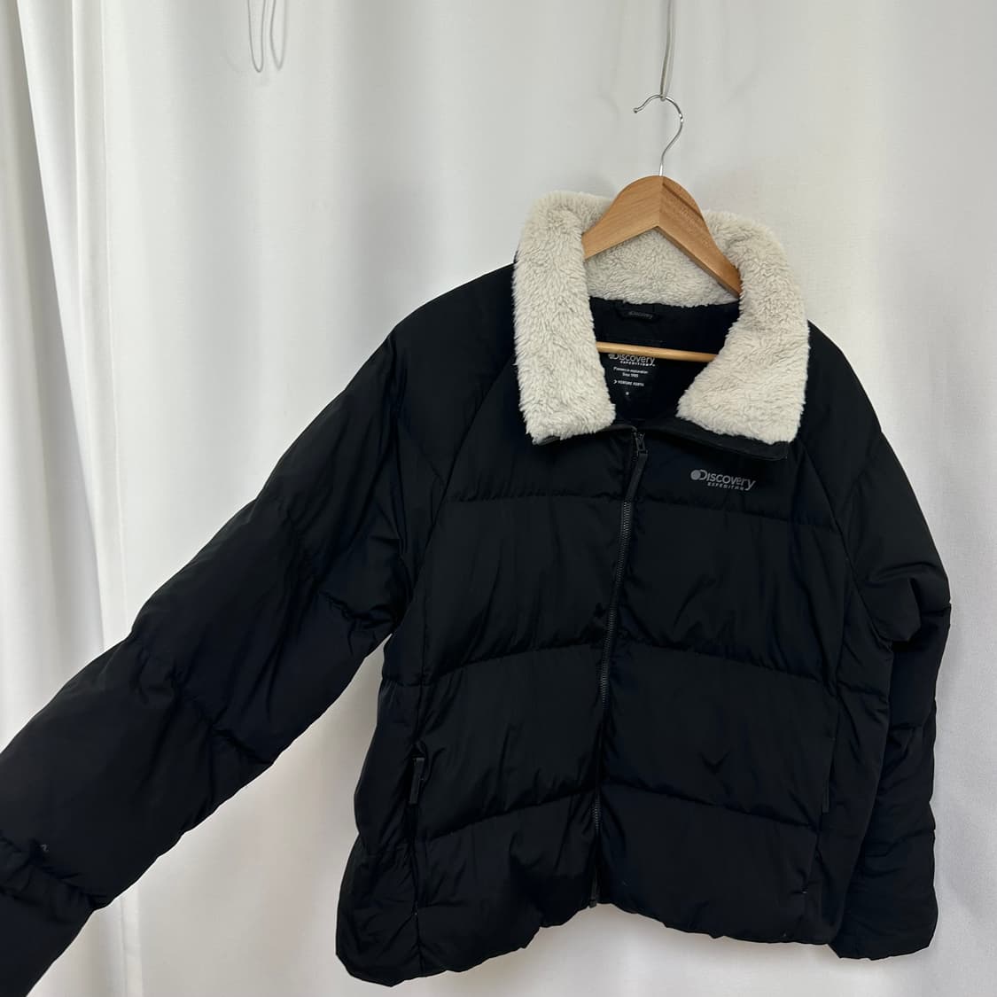 디스커버리 여자 오리털 가벼운 패딩 검정 95  iow 상품이미지2