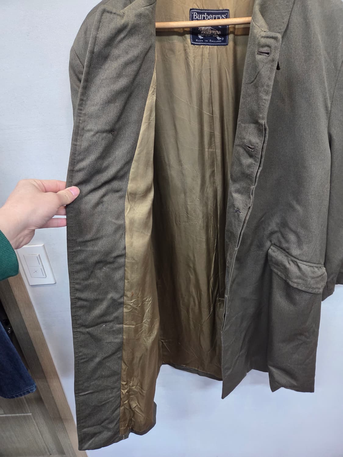 버버리 올드스쿨 싱글코트 남성 대락 95 오버핏  상품이미지6