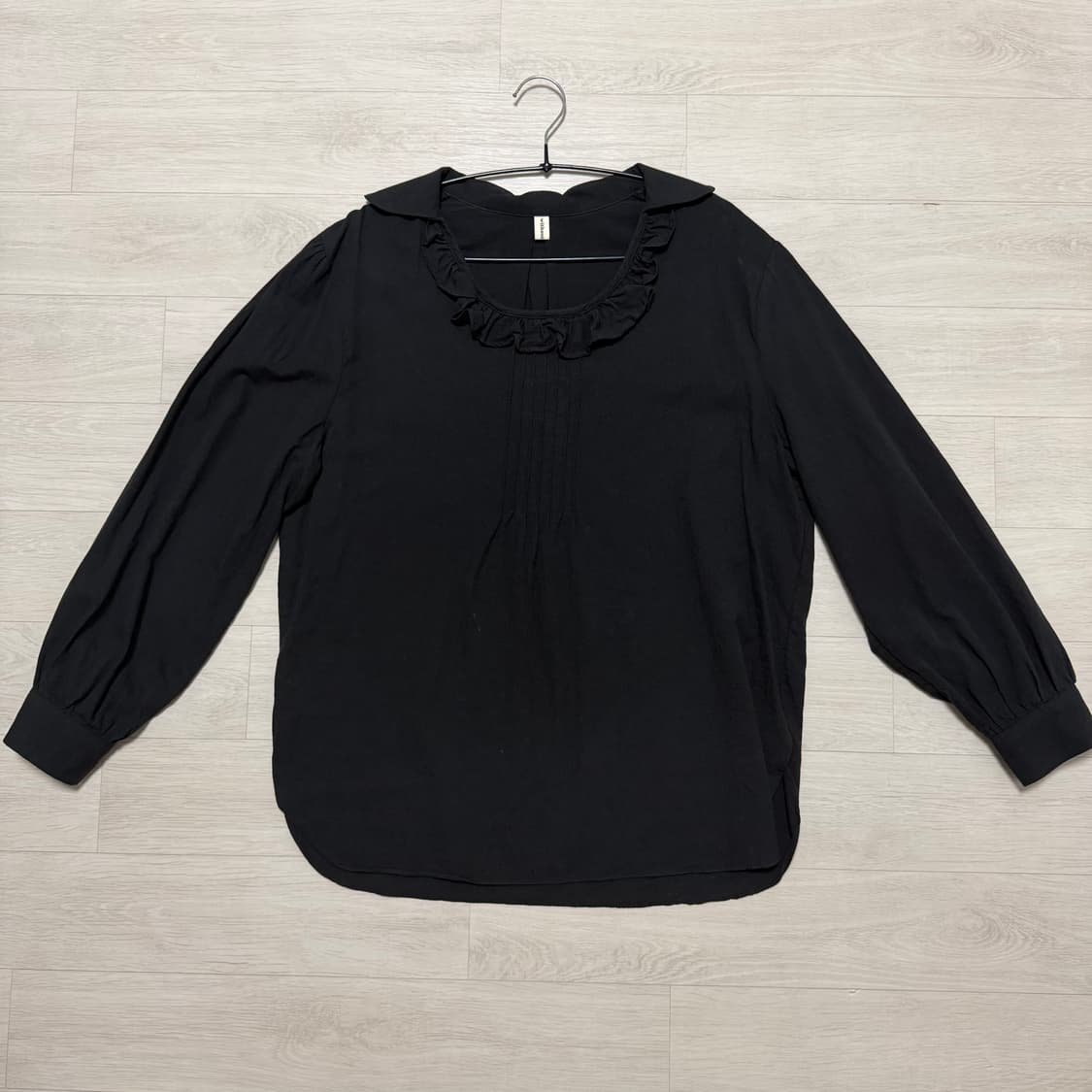 위드아웃썸머 에이프릴 블라우스 (블랙) 상품이미지3