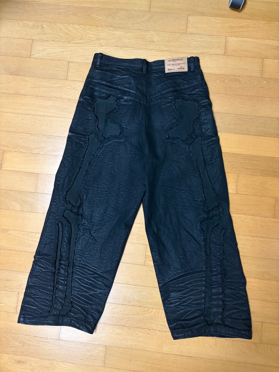 써저리 bone cutting wide burnished pants 상품이미지2
